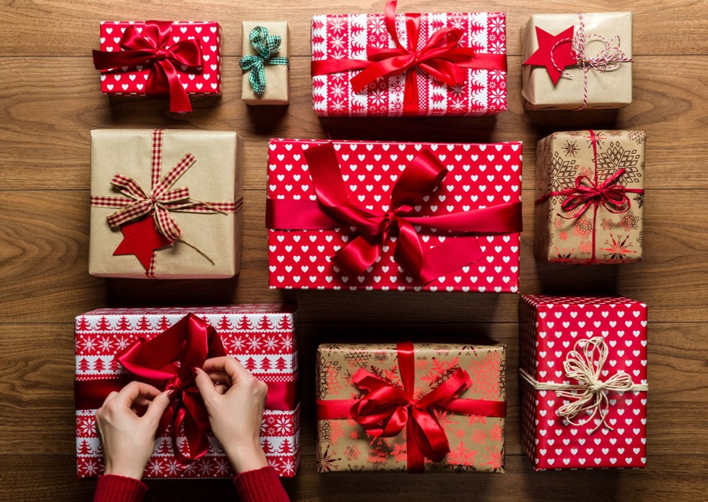 christmas_presents_lined_up_on_table